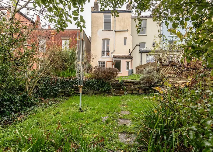 Stylish And In Montpelier Holiday home *