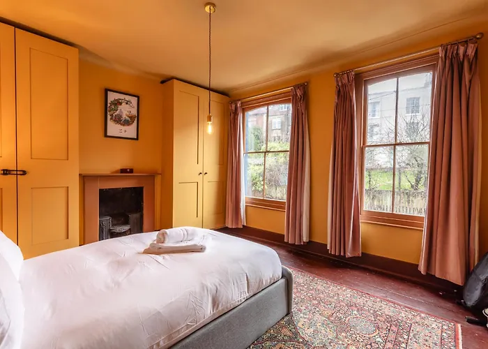 Stylish And In Montpelier Bristol