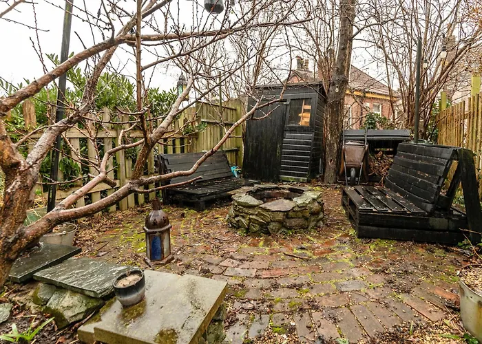 Stylish And In Montpelier Holiday home